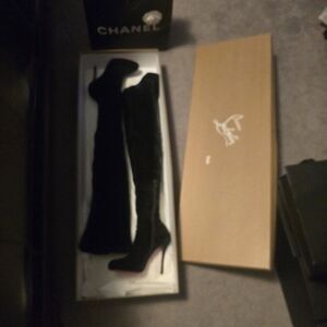 CHRISTIAN LOUBOUTIN Classe Velvet 100 Velvet stretch